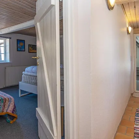 7 Person In Grenå