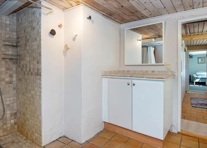 7 Person In * Grenå